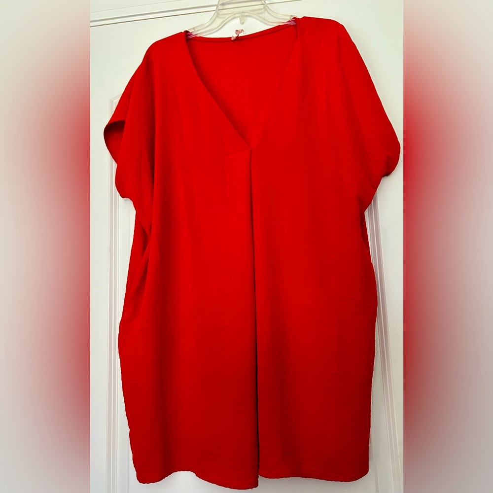 Red short sleeve dress by Eesome size Medium
